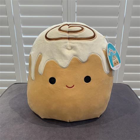 cinnamon roll squishmallow name